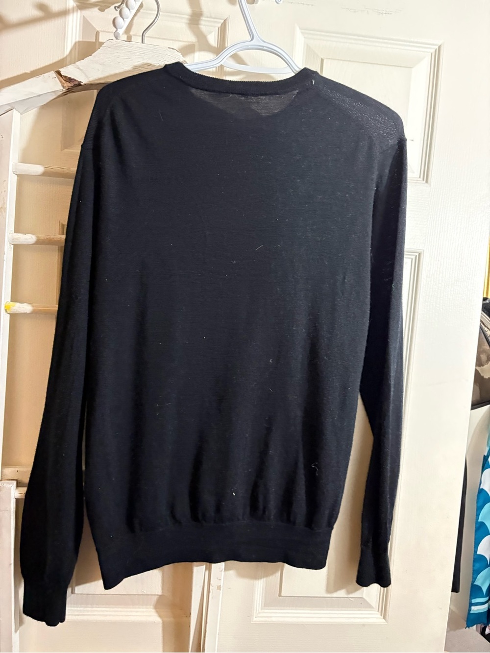 Eddie Bauer 100 % wool Black Crewneck Sweater - Picture 4 of 6